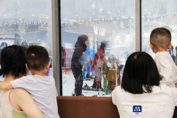 龙信金融 “霸屏”黄金周! 揭秘宝安“双节”“生金”又圈粉的流量密码